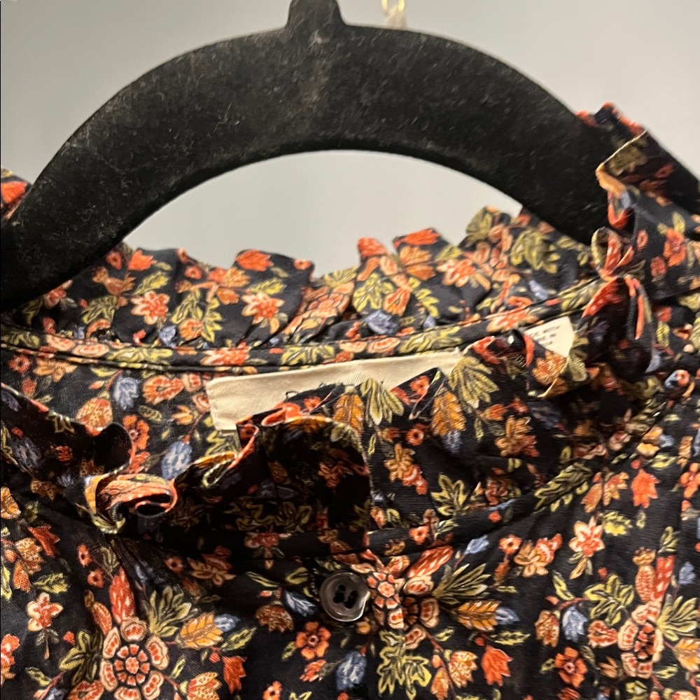 Doen Floral Button Down Shirt - Black and Pink - Picture 6 of 10